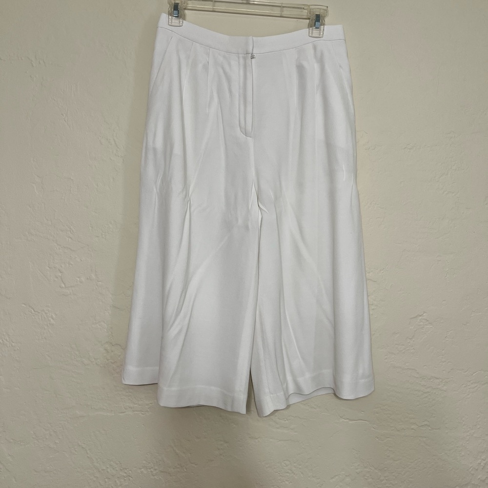 Ann Taylor Wide Leg Pleated White Work Pants - Picture 3 of 5
